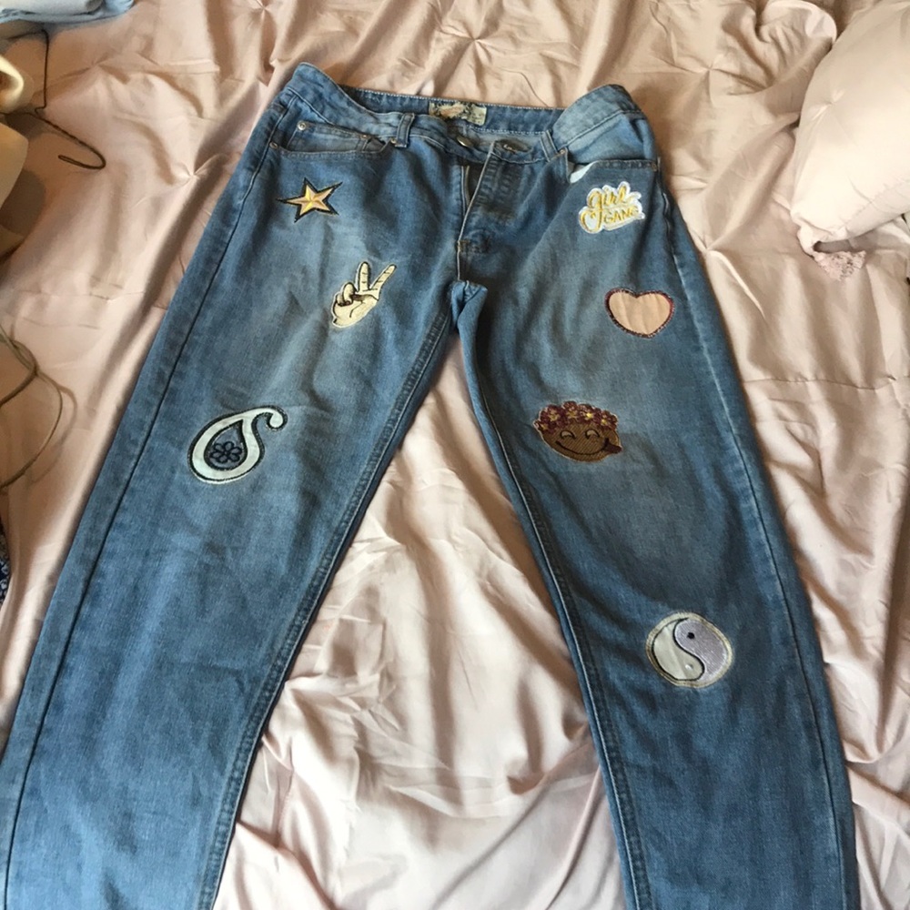 Super cute boohoo jeans never worn